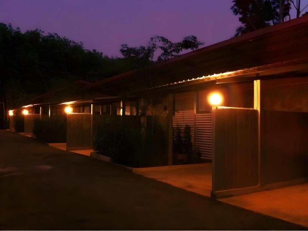 Secret Garden Trang Resort Exterior photo